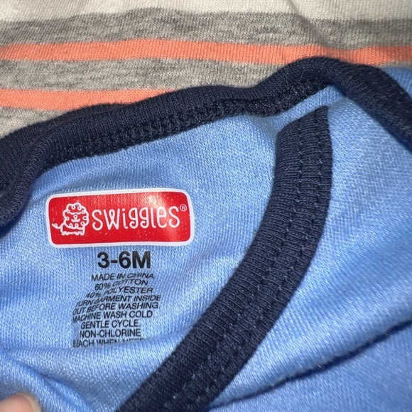 Baby boy onesie bundle - Picture 6 of 6